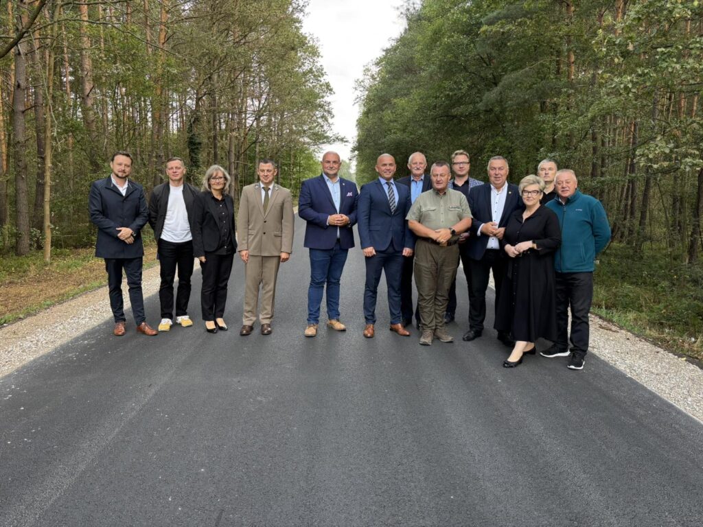 Finał kolejnych inwestycji drogowych w Powiecie Piotrkowskim