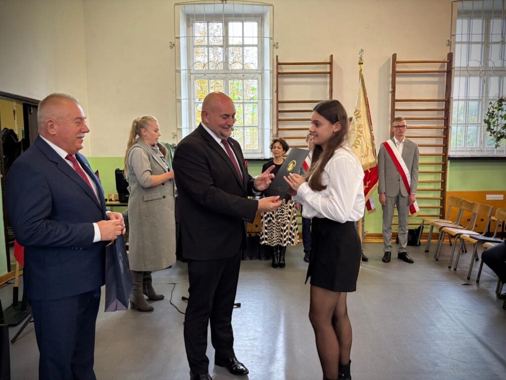 Młodzi z pasją, nauczyciele z misją – Powiatowy Dzień Edukacji Narodowej w Wolborzu