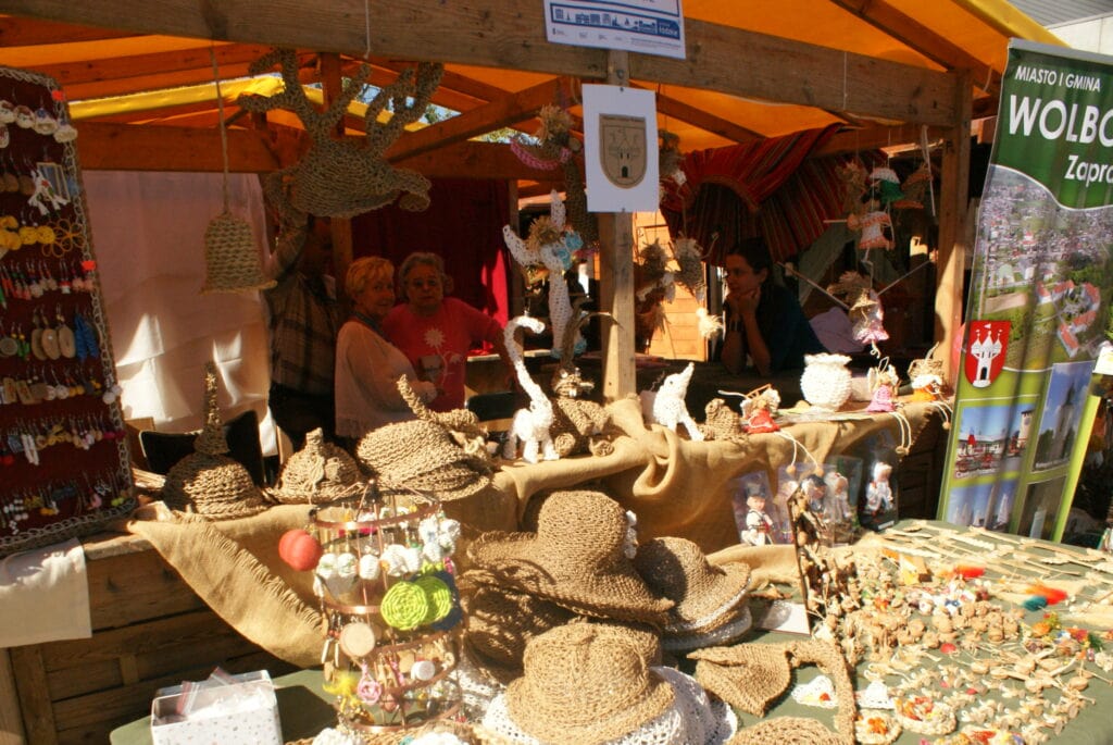 Polskie tradycje plecionkarskie trafią na listę UNESCO – wśród depozytariuszy rękodzielnicy z regionu piotrkowskiego