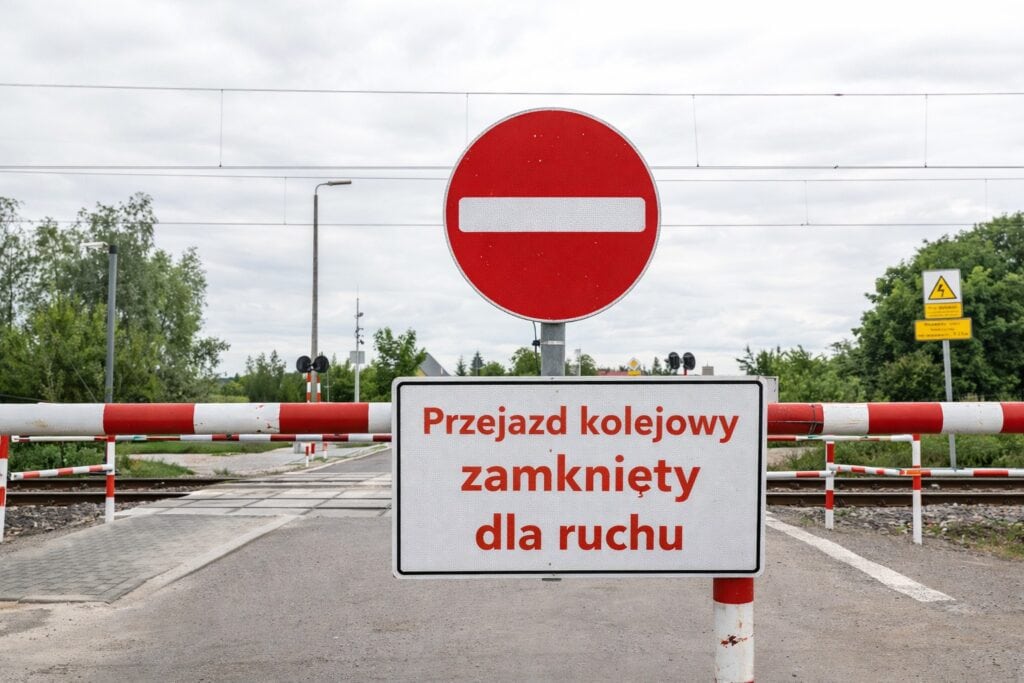 Uwaga! Kolejne czasowe zamknięcie przejazdu kolejowego w Longinówce