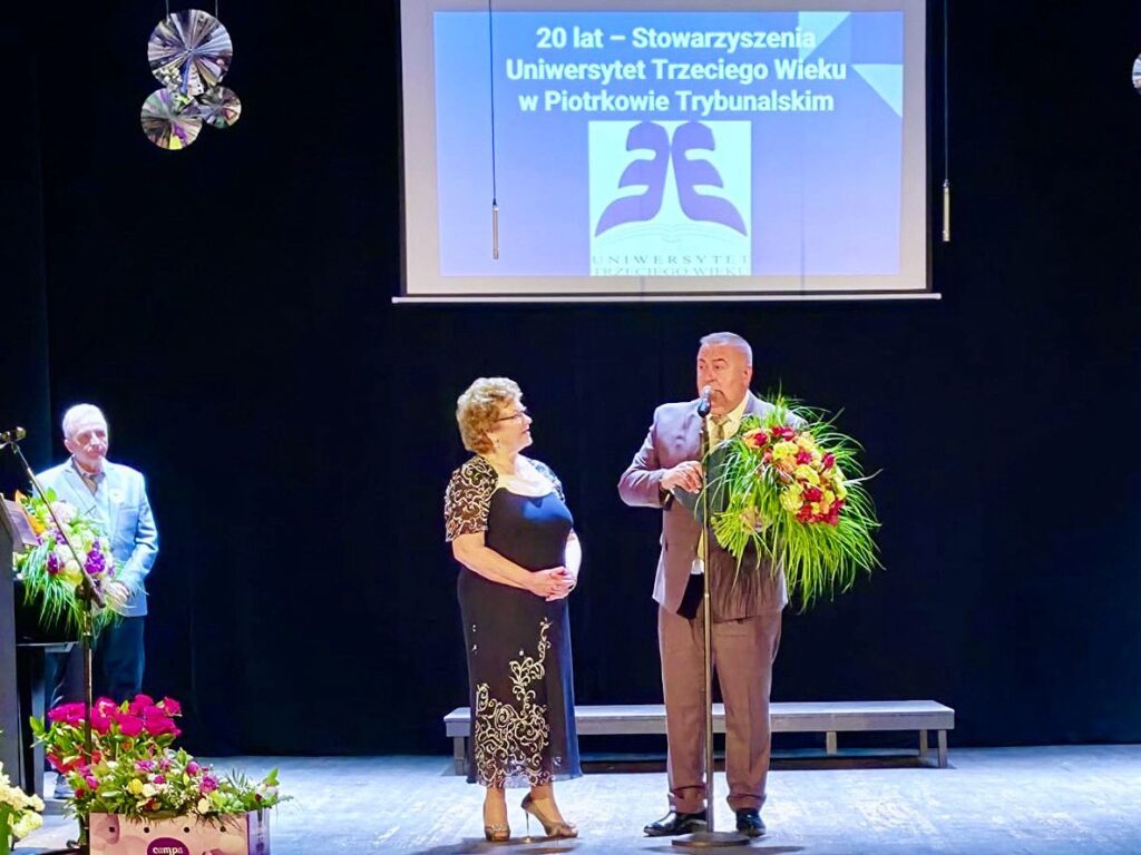 ​Jubileusz 20-lecia Piotrkowskiego UTW. Złoty Medal za zasługi