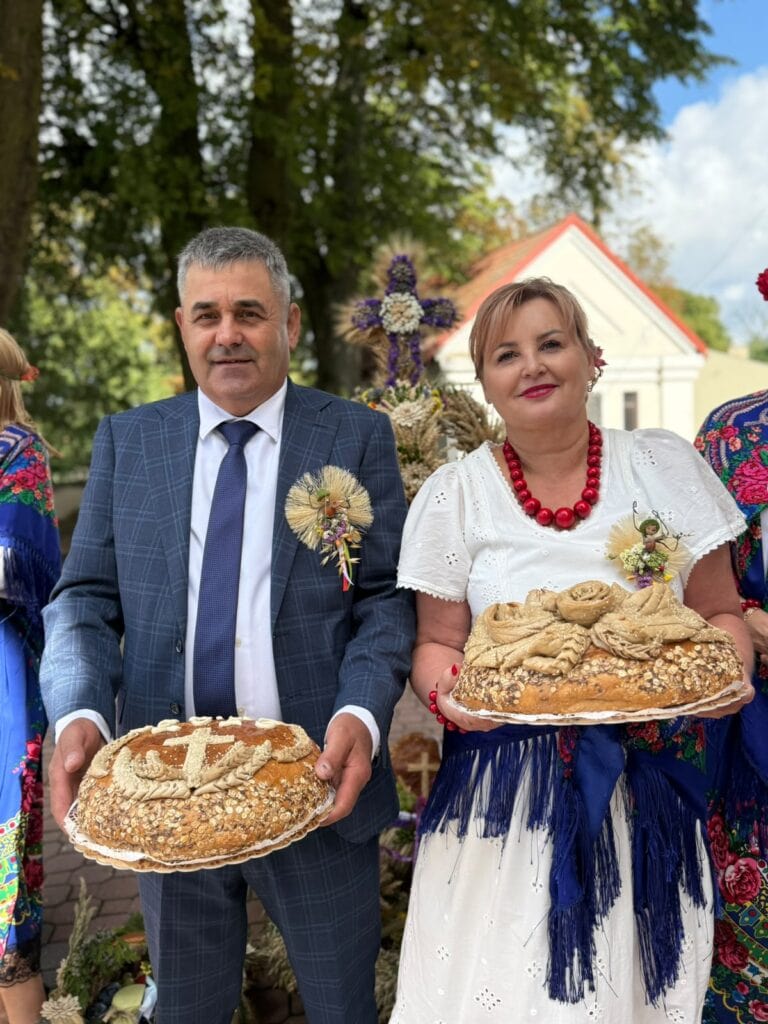 Takie były Dożynki Powiatowo-Gminne w Czarnocinie! Święto Plonów pełne tradycji, wdzięczności i wspólnej zabawy